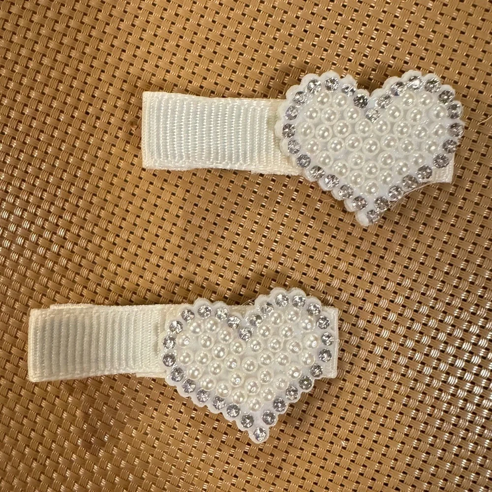 White Heart Hair Clips With Pearls And Rhinestones